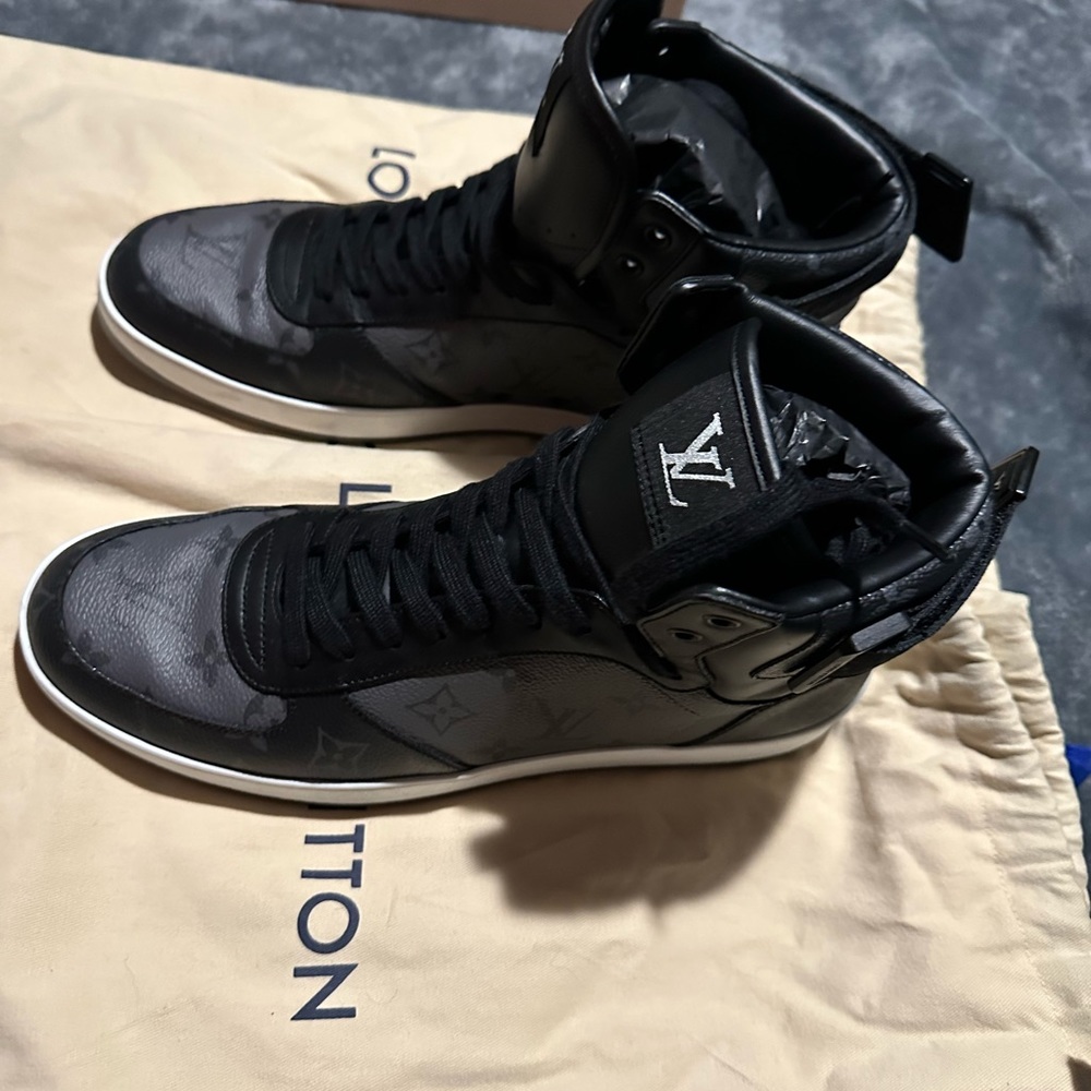 Louis Vuitton  hi-top sneakers - Picture 4 of 9